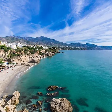 Lovely Two Bedroom Calahonda - 475 Meter From The Apartment *