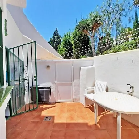 Lovely Two Bedroom Calahonda - 475 Meter From The Apartment *