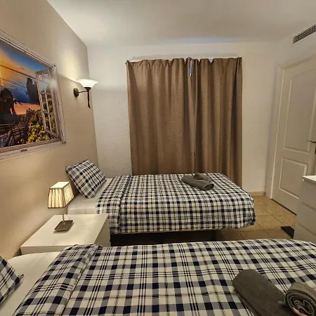 Lovely Two Bedroom Calahonda - 475 Meter From The *