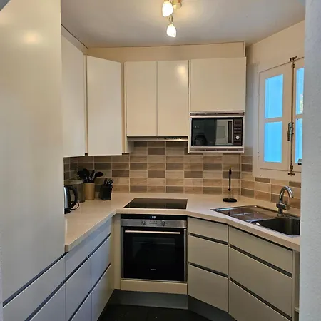 Apartment Lovely Two Bedroom Calahonda - 475 Meter From The