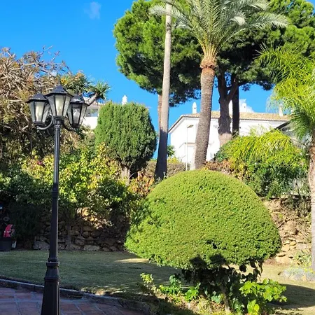 Lovely Two Bedroom Calahonda - 475 Meter From The Sitio de Calahonda