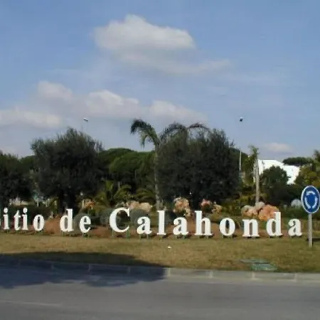 Lovely Two Bedroom Calahonda - 475 Meter From The Apartment