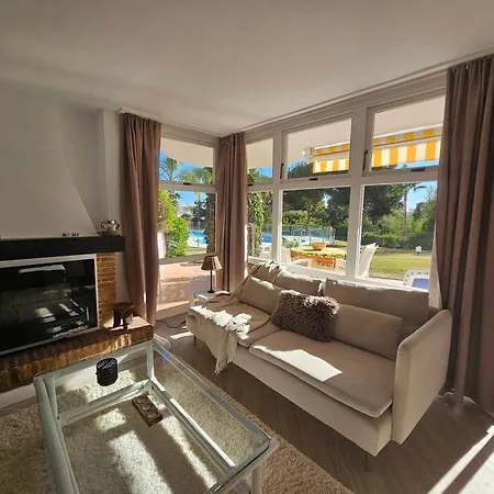 Lovely Two Bedroom Calahonda - 475 Meter From The * Sitio de Calahonda